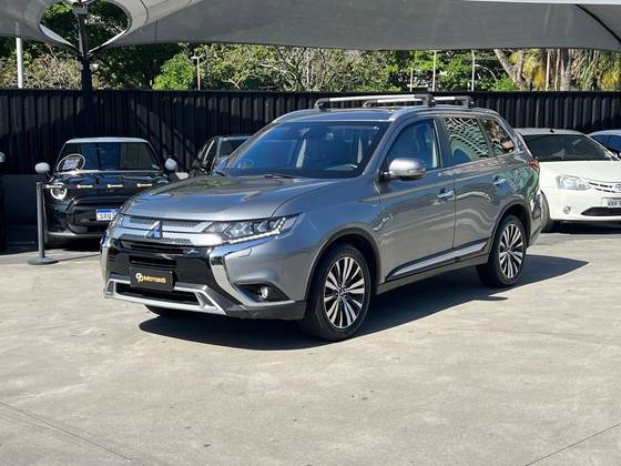 MITSUBISHI OUTLANDER 3.0 MIVEC V6 GASOLINA HPE-S AWD AUTOMÁTICO